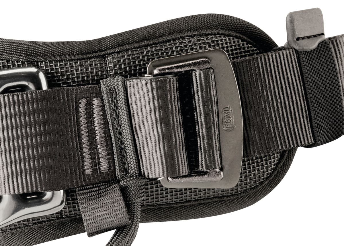 Petzl Avao Bod Fast Harness All Black (European Version)_2