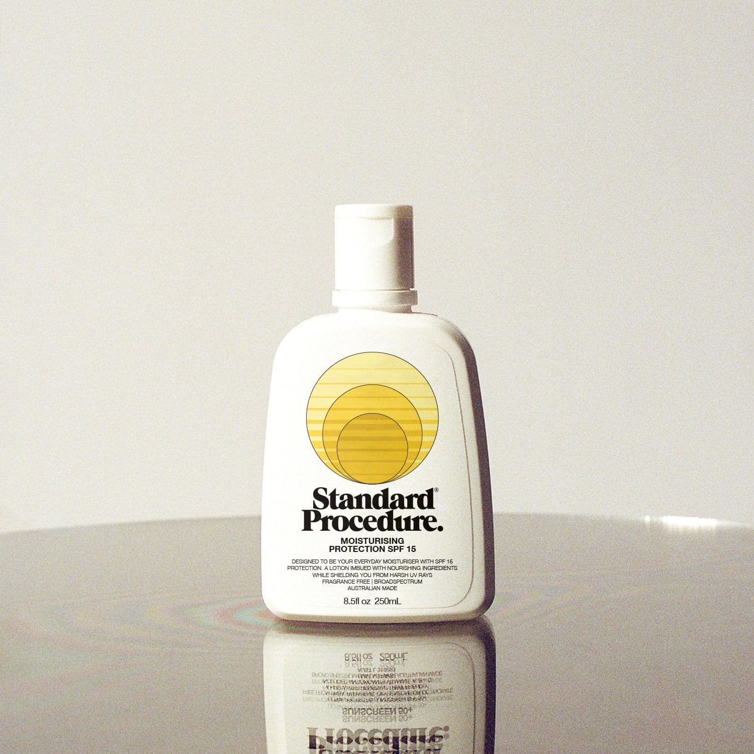 Standard Procedure Moisturising Protection SPF 15_18